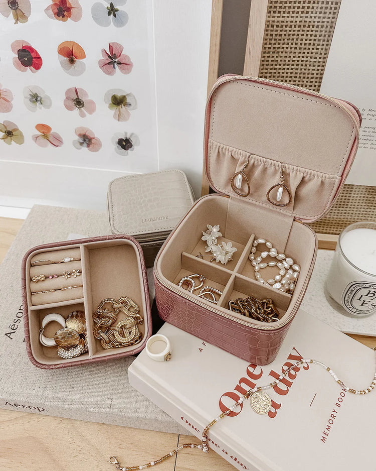 Jewelry & Accessories